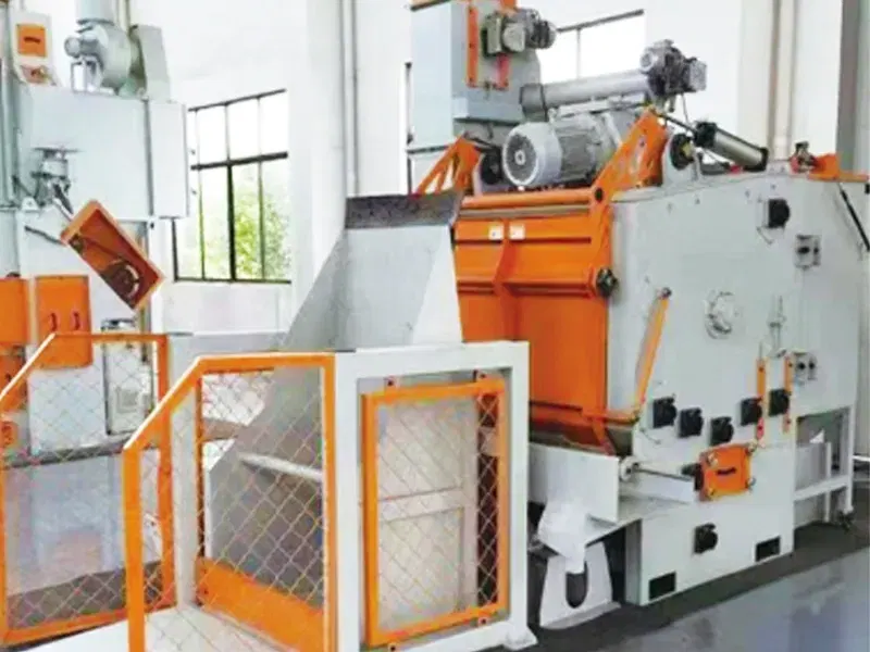 Q32 Series Crawler Shot Blasting Machine